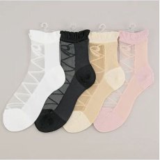 画像1: エトワール海渡　シースルーソックス　通年素材　シルク混　前リボン柄《5色、22〜24cm》 3足入【5%特別ポイント品】 (1)