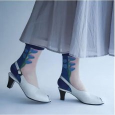 画像7: エトワール海渡　シースルーソックス　毛混　北欧調　お花柄《3色、23〜25cm》 3足入【5%特別ポイント品】 (7)