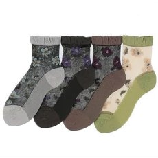 画像1: エトワール海渡　シースルーソックス　通年素材　クルー丈　シルク混　草花柄《4色、22〜24cm》 3足入【5%特別ポイント品】 (1)