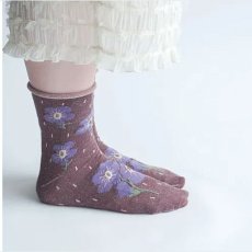 画像4: エトワール海渡　毛混　手篝(かがり)ソックス　フロート花柄《3色、23〜25cm》 3足入【5%特別ポイント品】 (4)