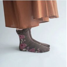 画像6: エトワール海渡　ギュレ　カシミヤ混　大バラ柄　靴下《6色、22〜25cm》 3足入【5%特別ポイント品】 (6)