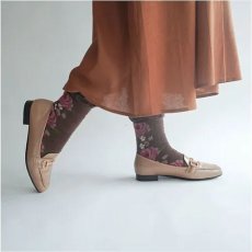 画像8: エトワール海渡　ギュレ　カシミヤ混　大バラ柄　靴下《6色、22〜25cm》 3足入【5%特別ポイント品】 (8)