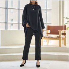 画像2: Reginetta　デニム裏起毛　冬素材　前ポケットスリムストレート　【12月上旬入荷予定】《M・L・LL、2色、股下丈68cm》 (2)